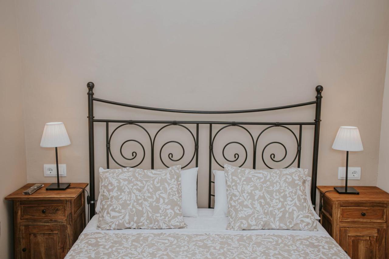 Casa Etxalde Guest House กัมโปรดอน ภายนอก รูปภาพ