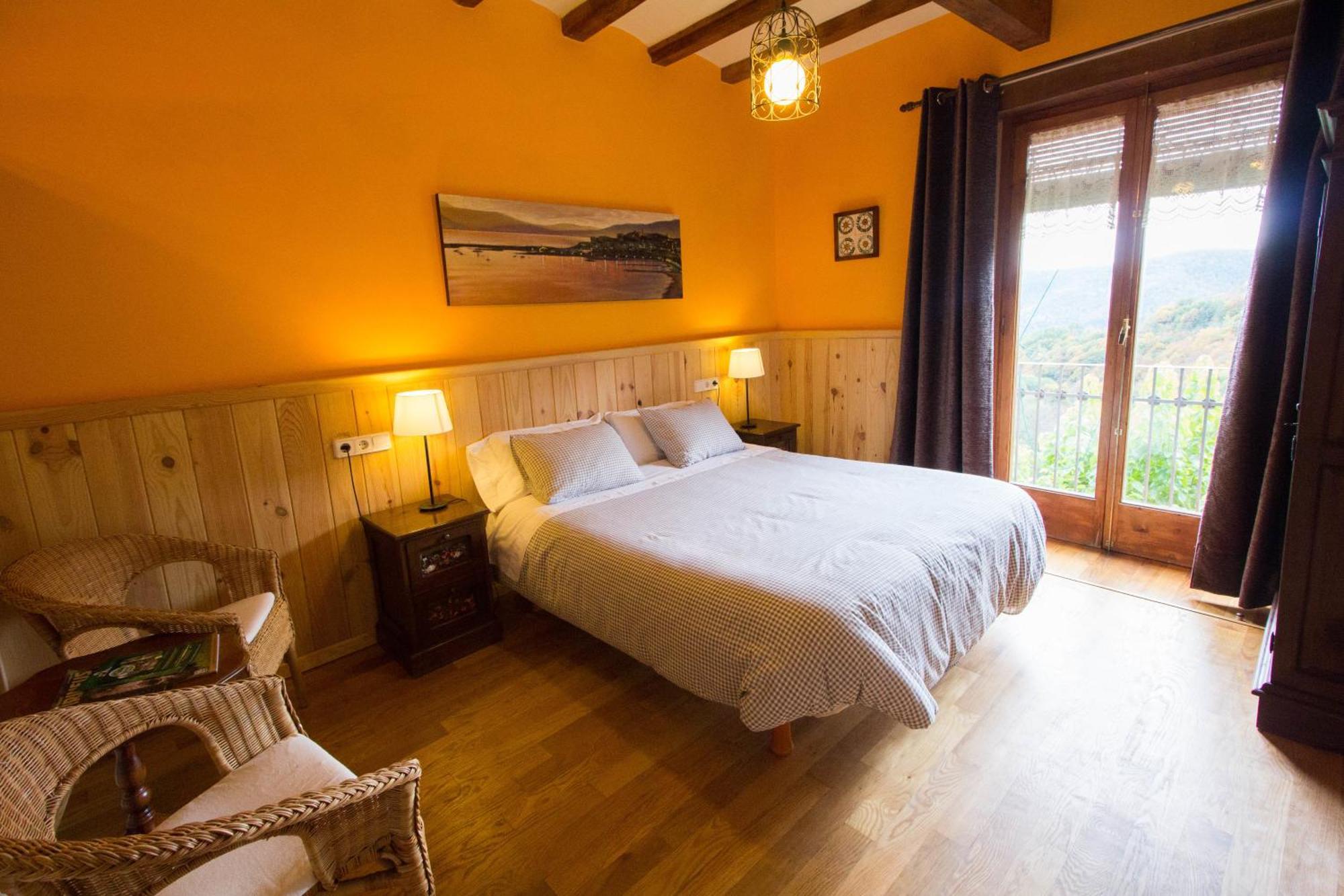Casa Etxalde Guest House กัมโปรดอน ภายนอก รูปภาพ